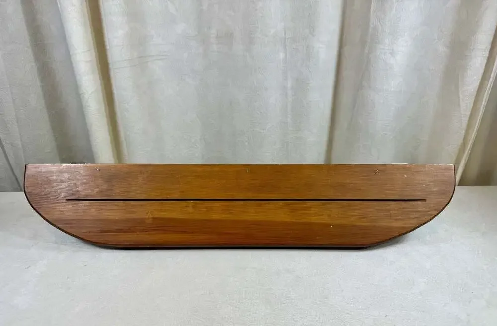 Unbranded solid wood